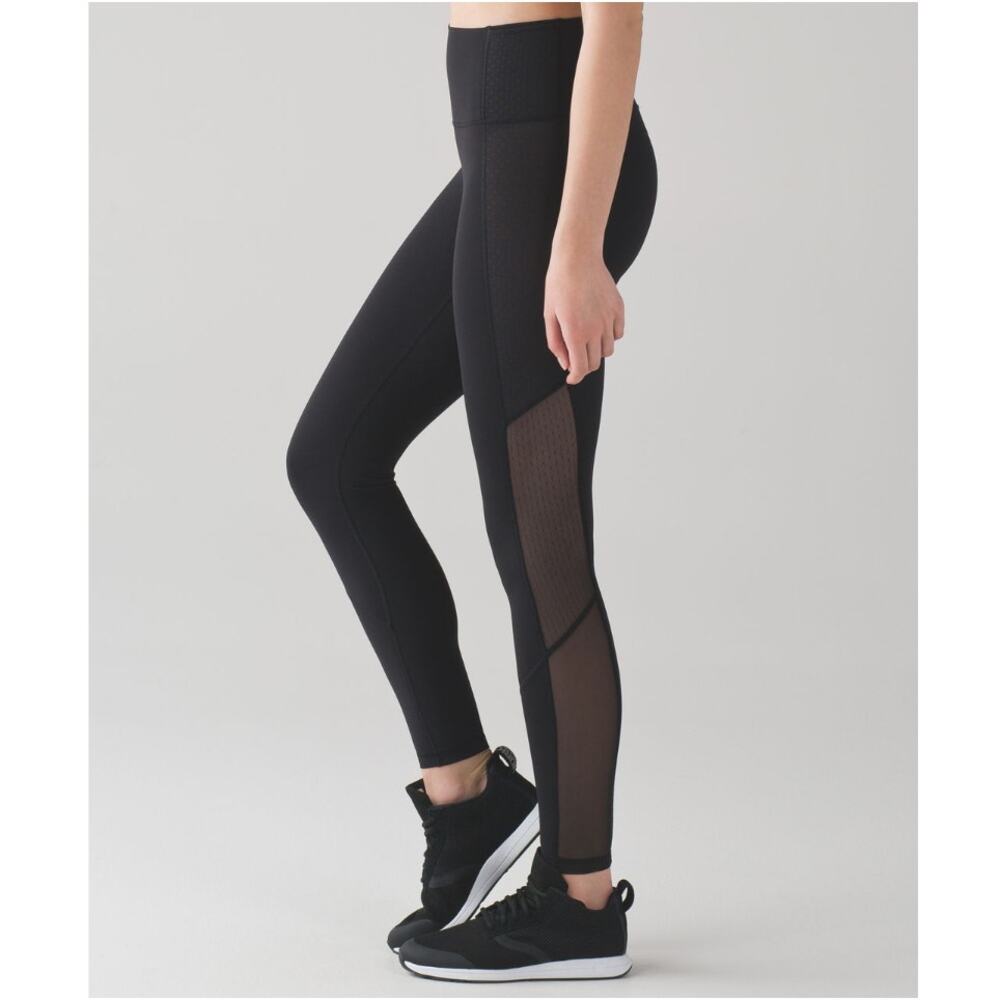 Lululemon Body Con Tight Black Full Length Leggings Size 2 Yoga Outdoors - Picture 11 of 12
